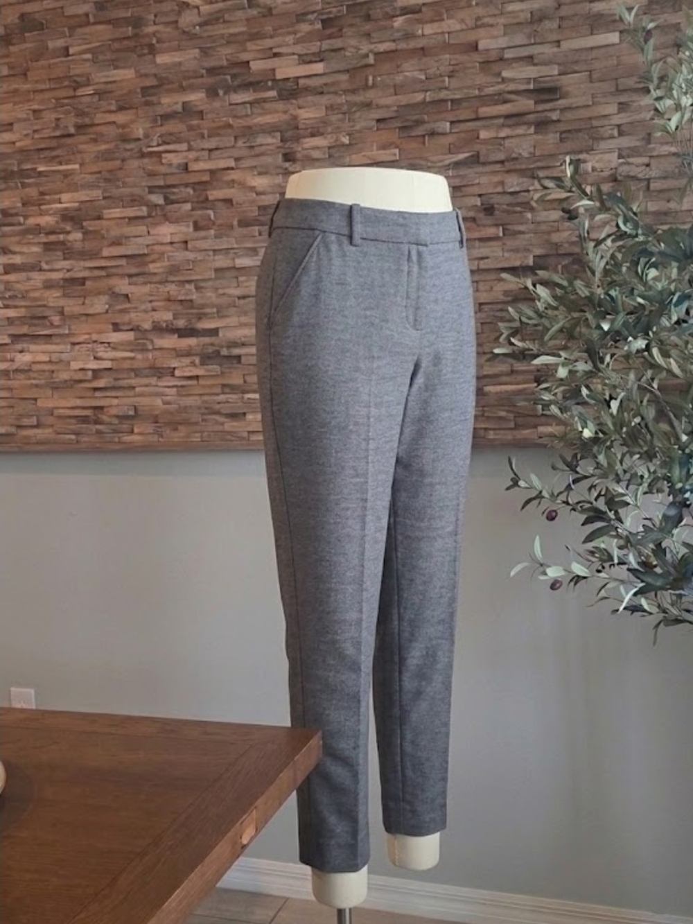 Merona Gray Cropped Straight-Leg Dress Pants